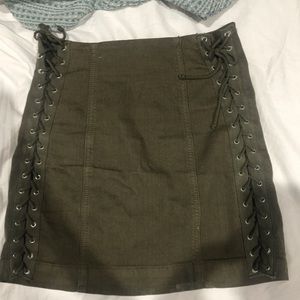 LF army green denim skirt